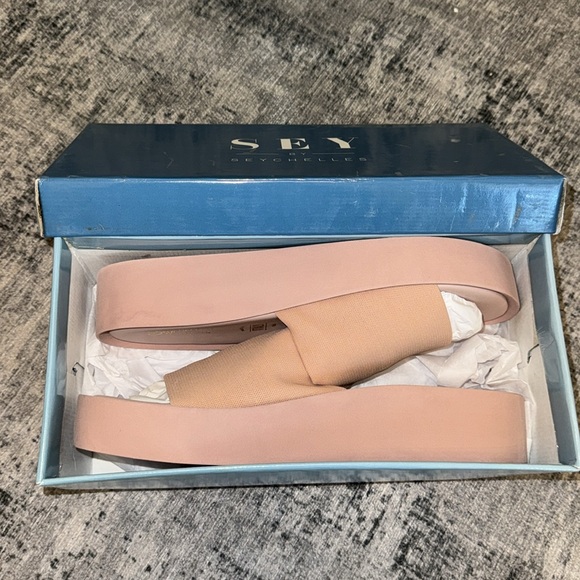 Seychelles Catamaran Slip On Platform Sandals - Picture 2 of 7